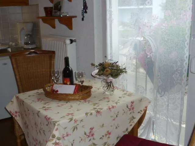 Апартаменты Gaestehaus Rosengarten Im Nahetal *